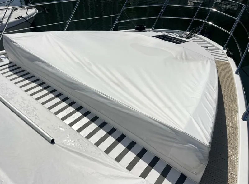 Slide: The Image of Azimut 55S 2013 - 12