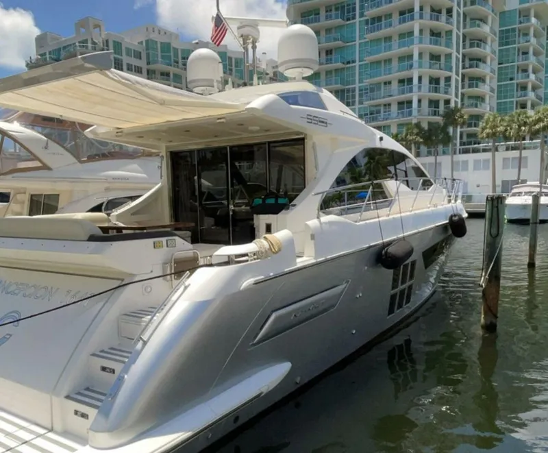 Slide: The Image of Azimut 55S 2013 - 15