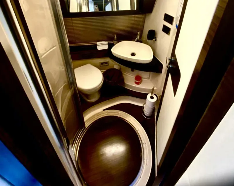 Slide: The Image of Azimut 55S 2013 - 8