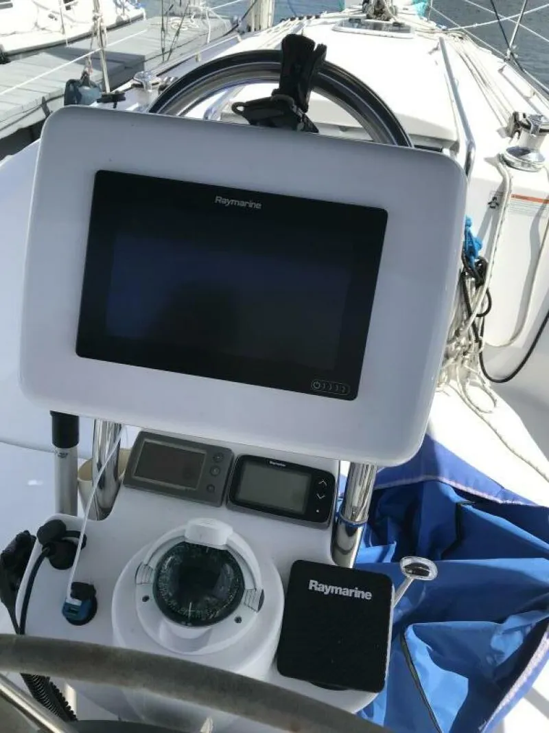Slide: The Image of Hunter 2009 - 10