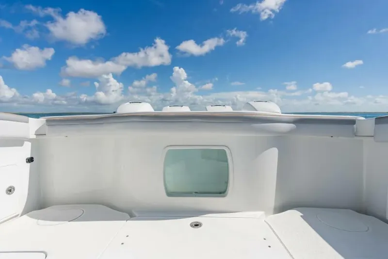 Slide: The Image of Yellowfin 42 Center Console 2019 - 14