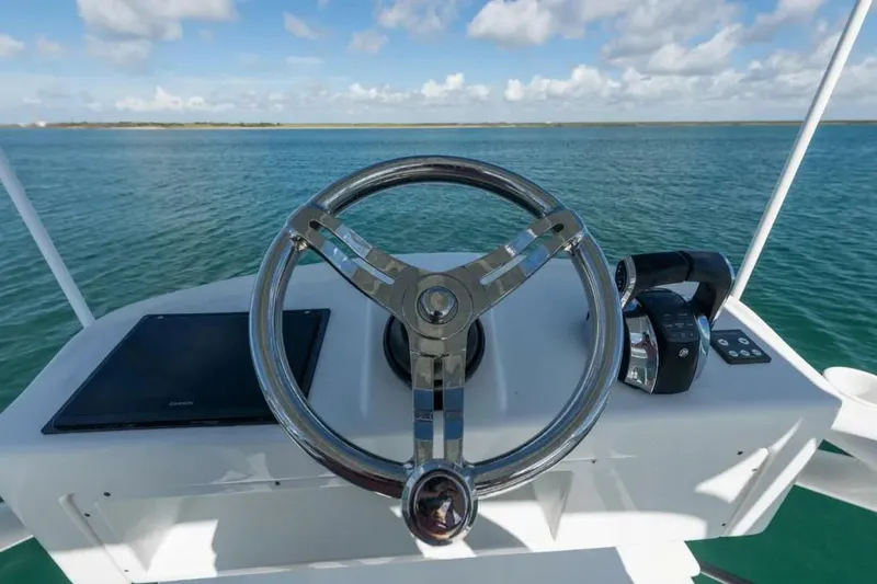 Slide: The Image of Yellowfin 42 Center Console 2019 - 7