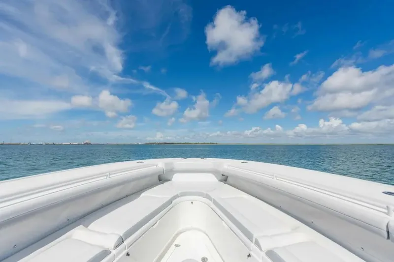 Slide: The Image of Yellowfin 42 Center Console 2019 - 9