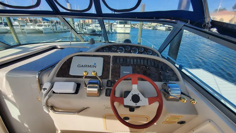 Slide: The Image of Sea Ray Sundancer 2001 - 23