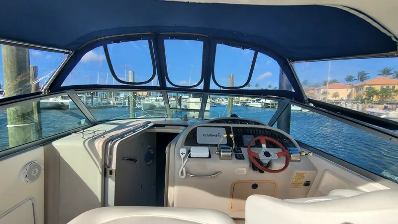 Slide: The Image of Sea Ray Sundancer 2001 - 43