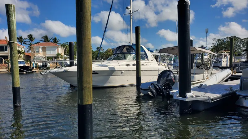Slide: The Image of Sea Ray Sundancer 2001 - 5