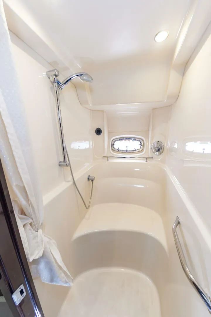 Slide: The Image of Sea Ray 48 Sundancer 2007 - 28