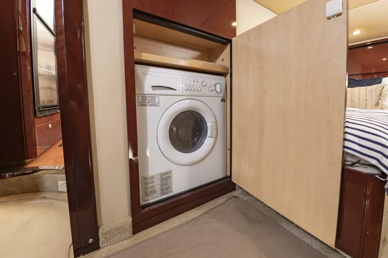 Slide: The Image of Sea Ray 48 Sundancer 2007 - 37
