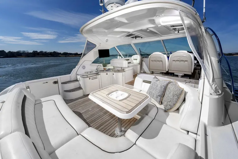 Slide: The Image of Sea Ray 48 Sundancer 2007 - 9