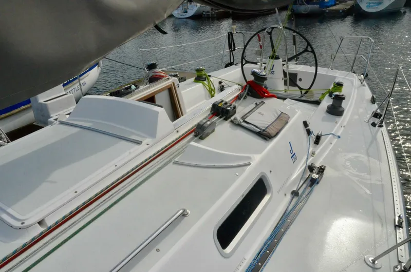 Slide: The Image of J Boats J/120 1998 - 9