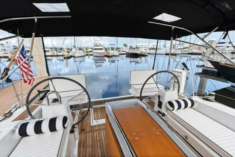 Slide: The Image of Beneteau 41.1 2018 - 27