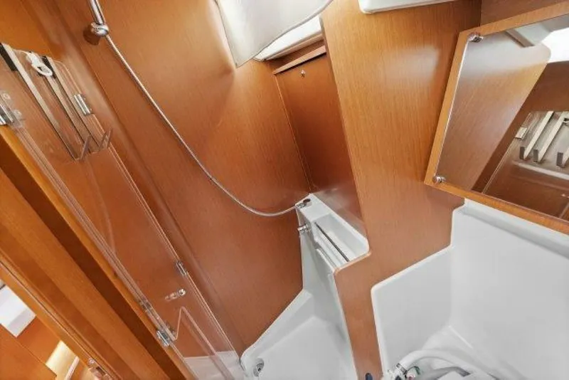 Slide: The Image of Beneteau 41.1 2018 - 58