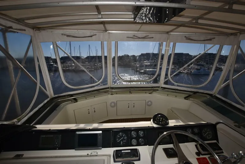 Slide: The Image of Hatteras 48 Convertible 1988 - 22