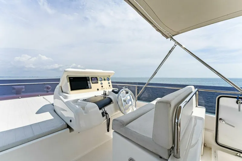 Slide: The Image of Ferretti 620 2013 - 46