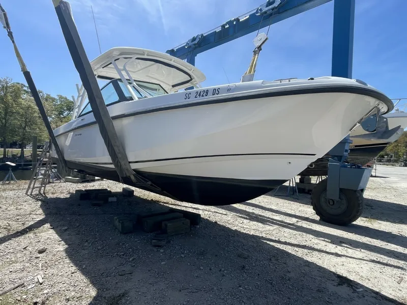 Slide: The Image of Boston Whaler 270 Vantage 2016 - 2