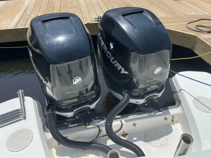 Slide: The Image of Boston Whaler 270 Vantage 2016 - 29