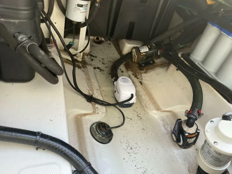 Slide: The Image of Boston Whaler 270 Vantage 2016 - 33