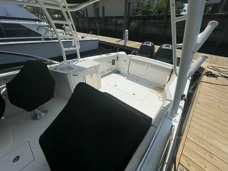 Slide: The Image of Boston Whaler 270 Vantage 2016 - 4
