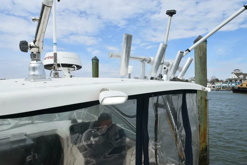 Slide: The Image of Pursuit 3070 Offshore Express 2005 - 34
