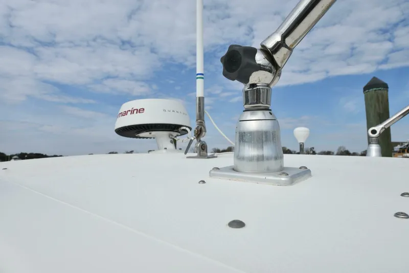Slide: The Image of Pursuit 3070 Offshore Express 2005 - 35