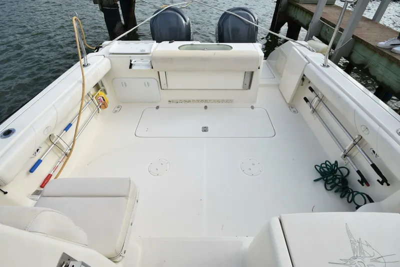 Slide: The Image of Pursuit 3070 Offshore Express 2005 - 4