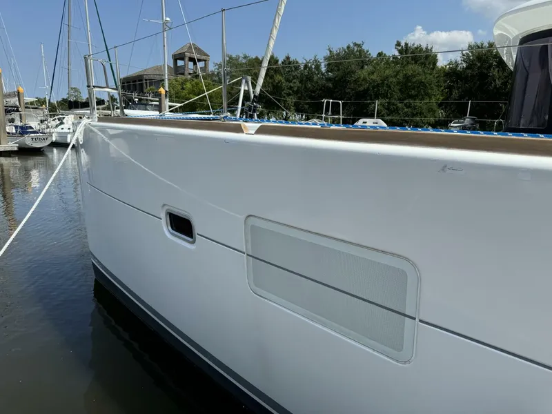Slide: The Image of Lagoon 400 S2 2016 - 17