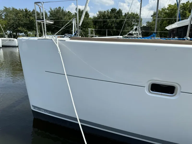 Slide: The Image of Lagoon 400 S2 2016 - 18