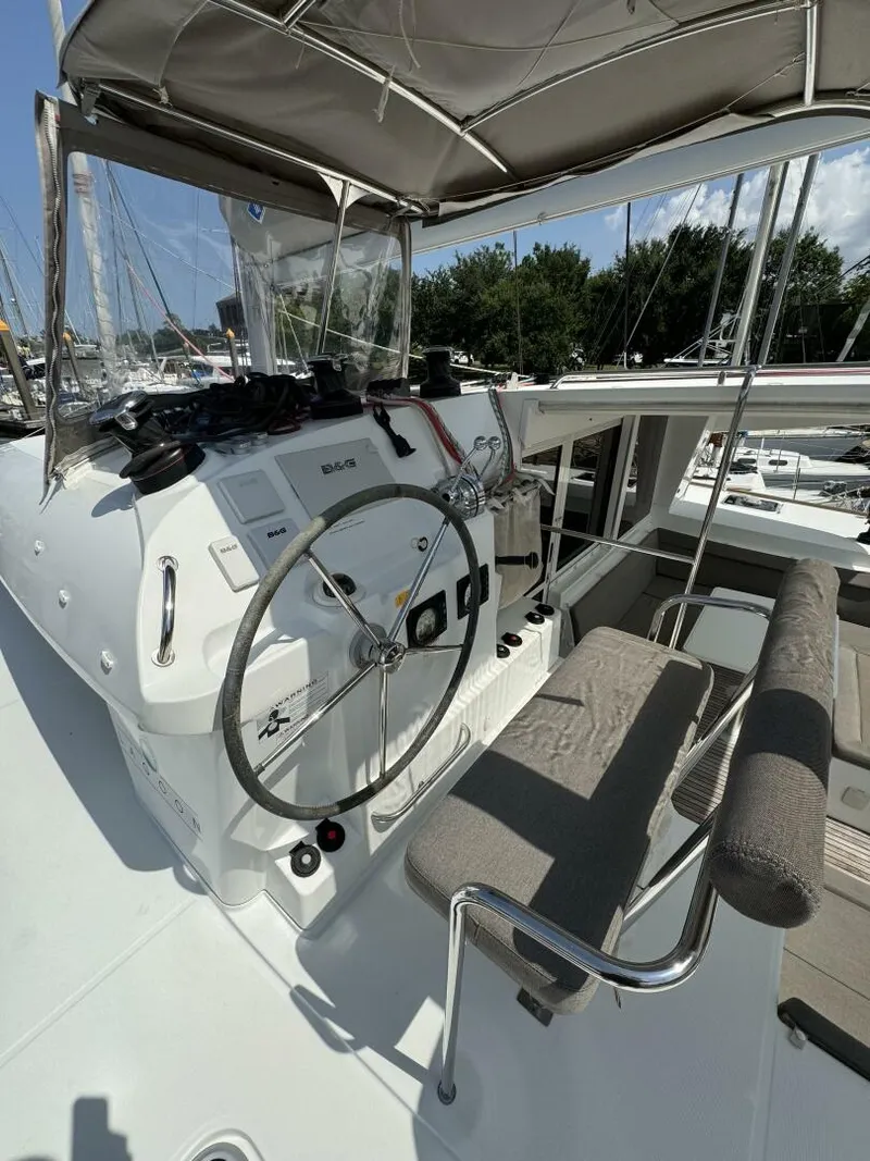 Slide: The Image of Lagoon 400 S2 2016 - 25