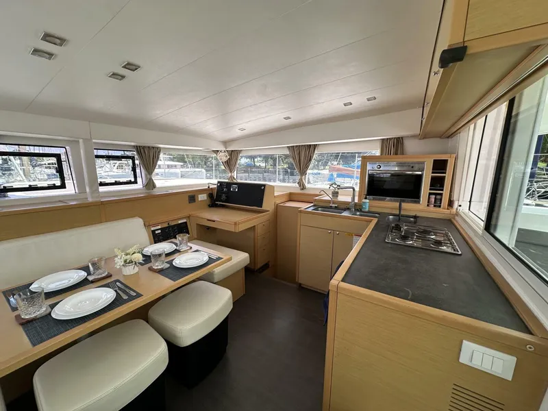 Slide: The Image of Lagoon 400 S2 2016 - 42