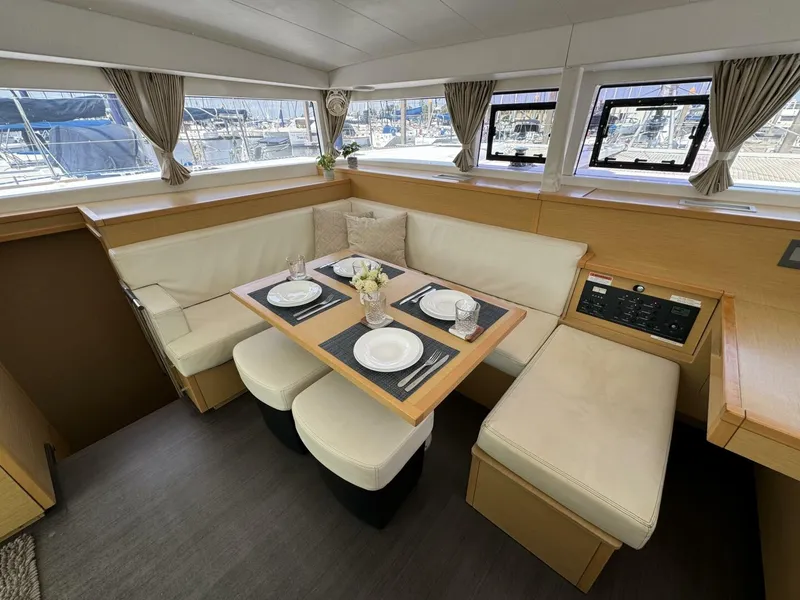 Slide: The Image of Lagoon 400 S2 2016 - 44