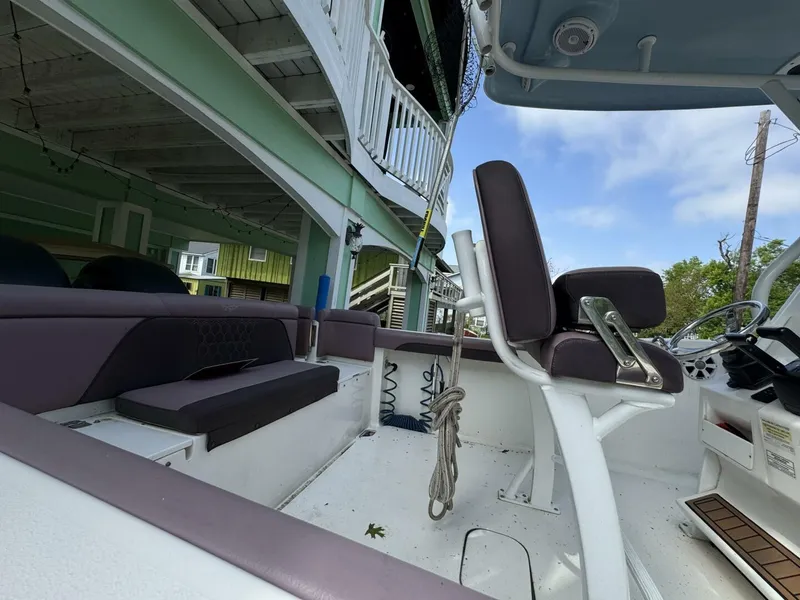 Slide: The Image of Tidewater 252 LXF 2017 - 9