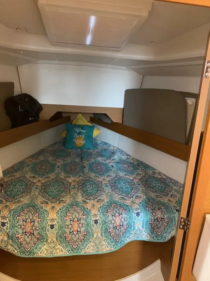 Slide: The Image of Jeanneau Sun Odyssey 349 2019 - 36