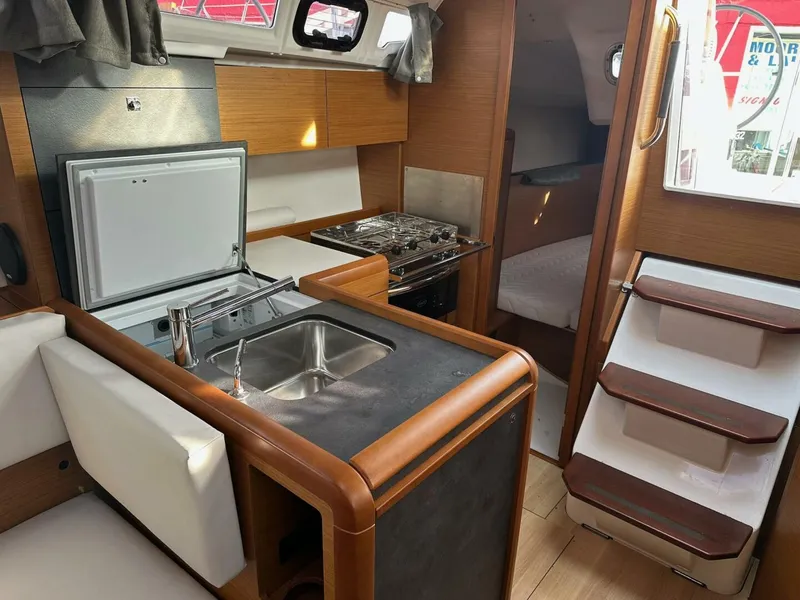 Slide: The Image of Jeanneau Sun Odyssey 349 2020 - 19