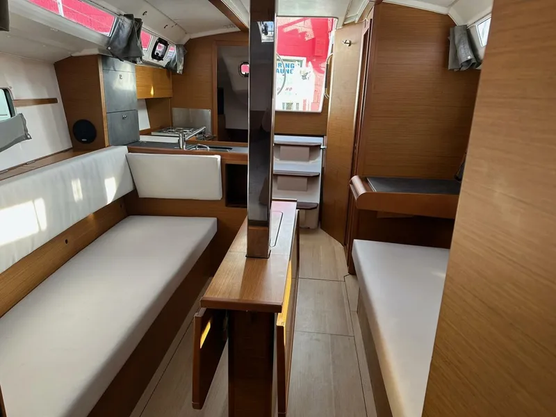 Slide: The Image of Jeanneau Sun Odyssey 349 2020 - 23