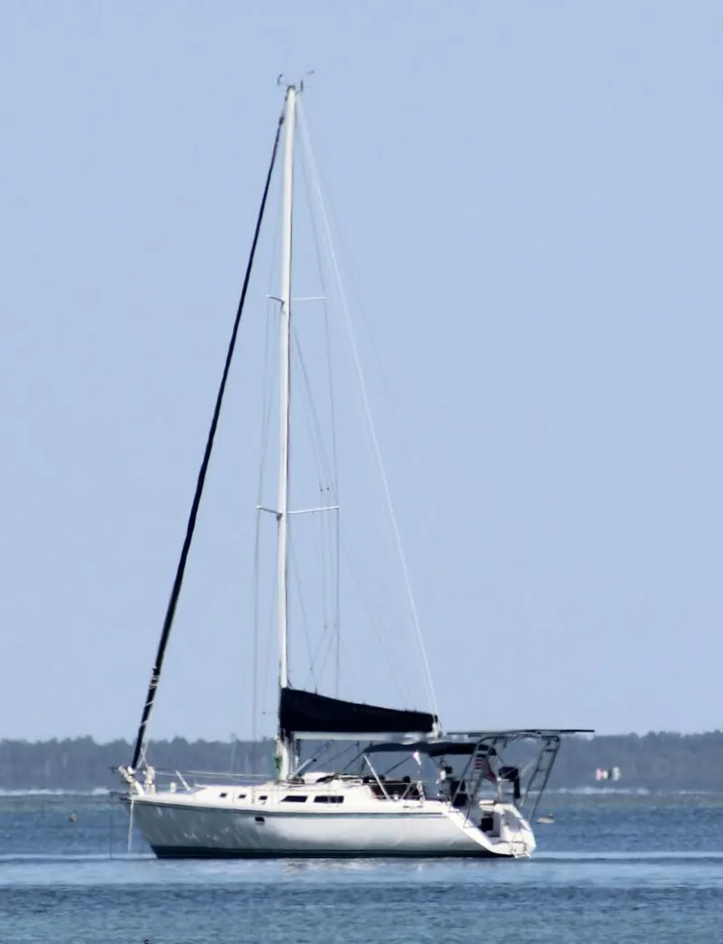 Slide: The Image of Catalina 42 MKI 1991 - 69