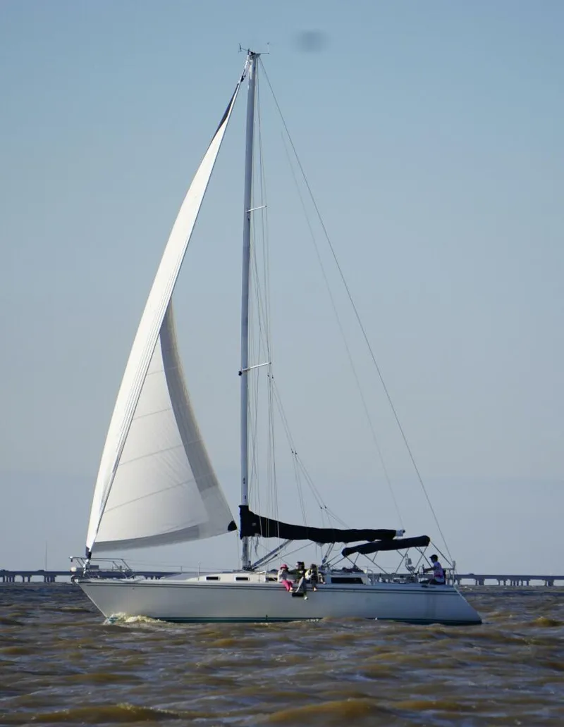 Slide: The Image of Catalina 42 MKI 1991 - 72