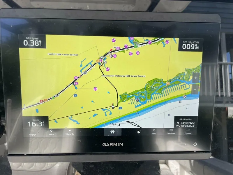 Slide: The Image of Sea Fox 288 Commander 2024 - 26