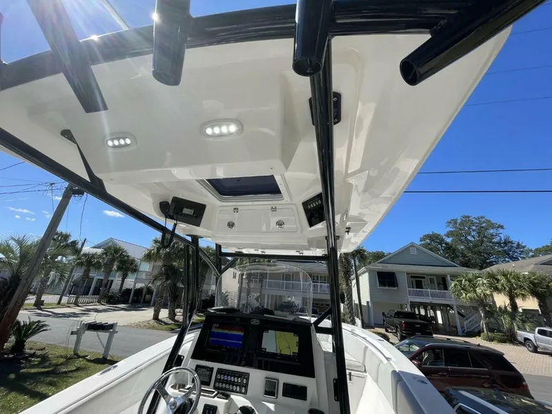 Slide: The Image of Sea Fox 288 Commander 2024 - 27