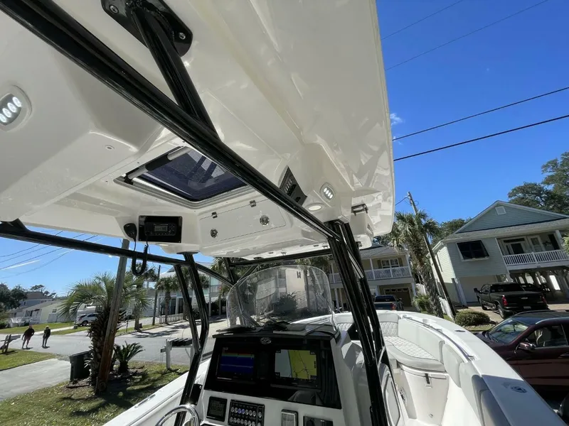 Slide: The Image of Sea Fox 288 Commander 2024 - 28