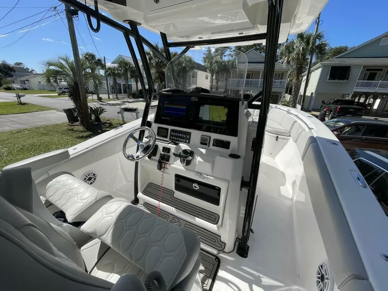 Slide: The Image of Sea Fox 288 Commander 2024 - 37