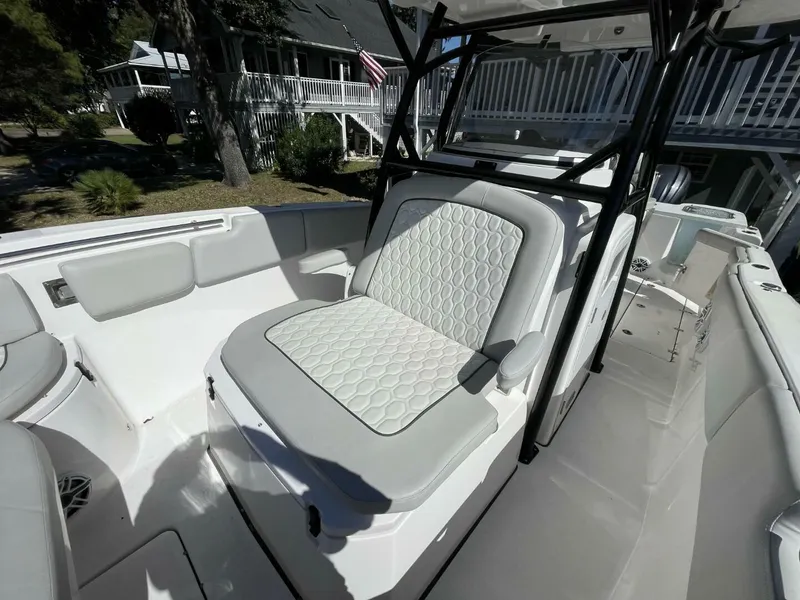 Slide: The Image of Sea Fox 288 Commander 2024 - 8