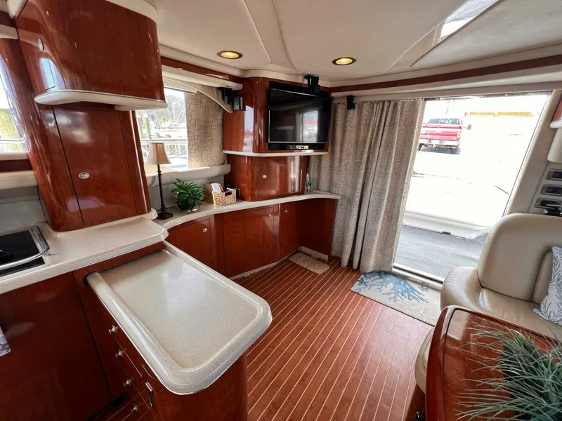 Slide: The Image of Sea Ray 480 Sedan Bridge 2004 - 27