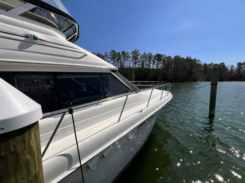 Slide: The Image of Sea Ray 480 Sedan Bridge 2004 - 3