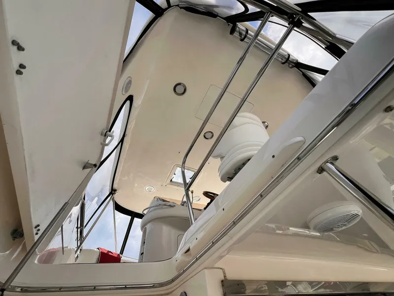 Slide: The Image of Sea Ray 480 Sedan Bridge 2004 - 33