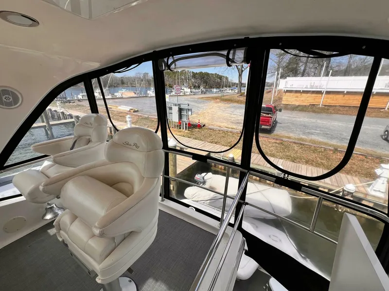 Slide: The Image of Sea Ray 480 Sedan Bridge 2004 - 42