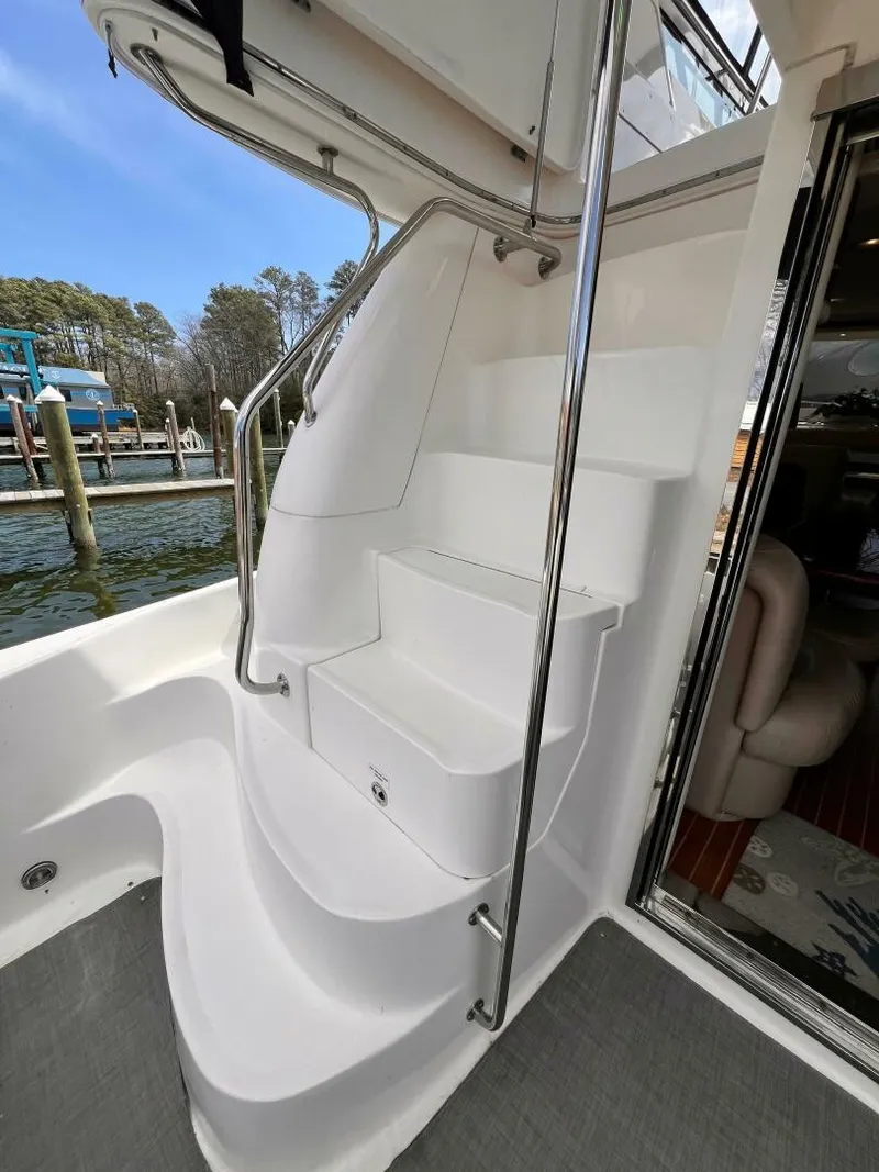 Slide: The Image of Sea Ray 480 Sedan Bridge 2004 - 45
