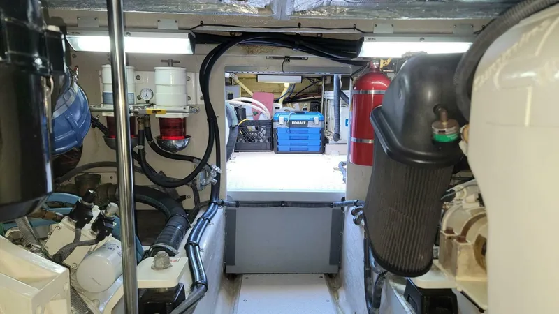 Slide: The Image of Sea Ray 480 Sedan Bridge 2004 - 54