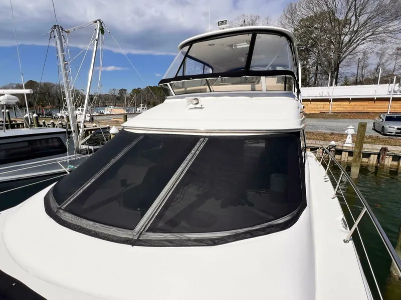 Slide: The Image of Sea Ray 480 Sedan Bridge 2004 - 6