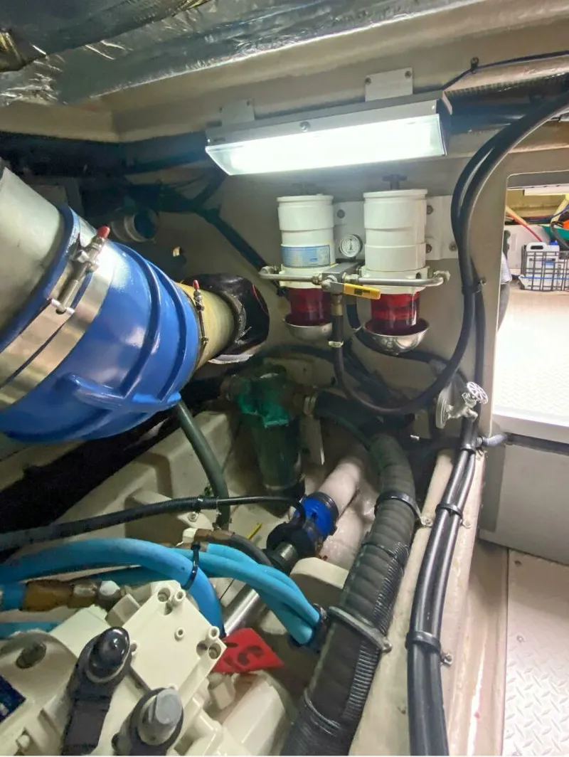 Slide: The Image of Sea Ray 480 Sedan Bridge 2004 - 60