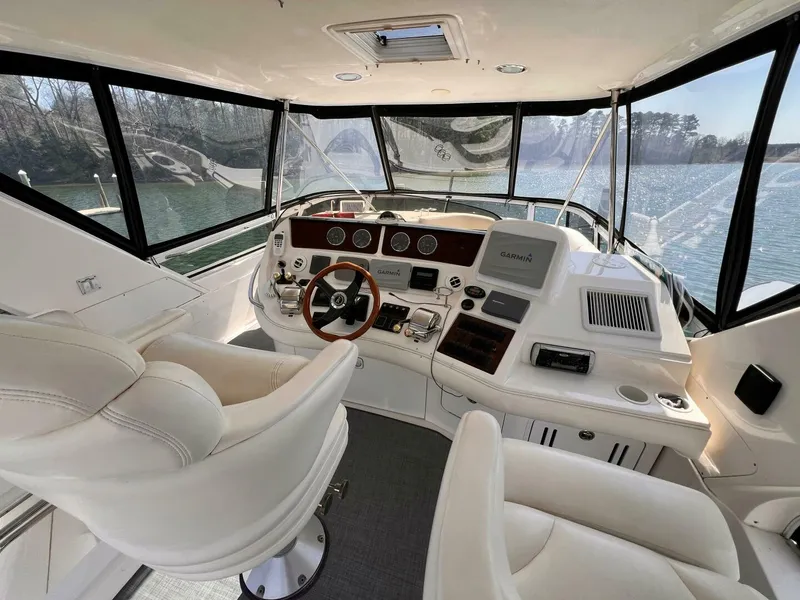 Slide: The Image of Sea Ray 480 Sedan Bridge 2004 - 9